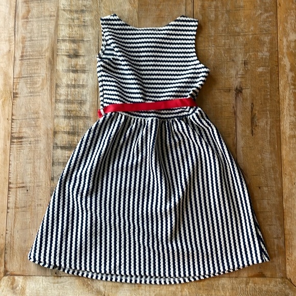 NWOT Btween dress size 7 - Picture 5 of 5